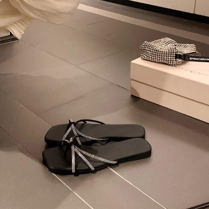 

Виноградная мать то же самое французский квадратный носок щипок нога холодные тапочки женские летние стразы тонкий ремень плоская подошва пляжные тапочки 40 чёрный