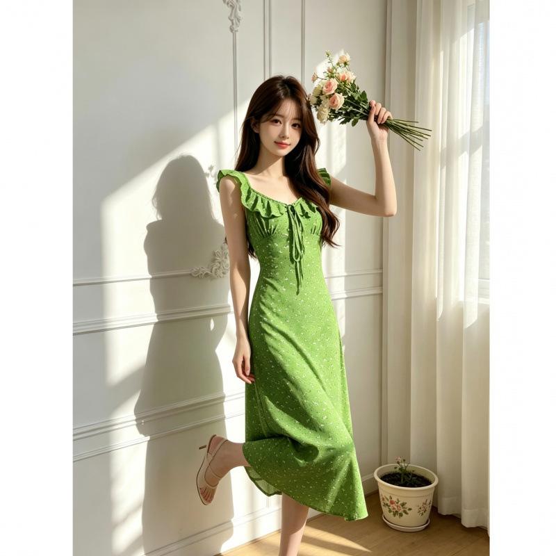 French Floral Ruffle V-neck Green Dress Women's Summer Vacation Wind Beach Waist Thin Suspender Skirt