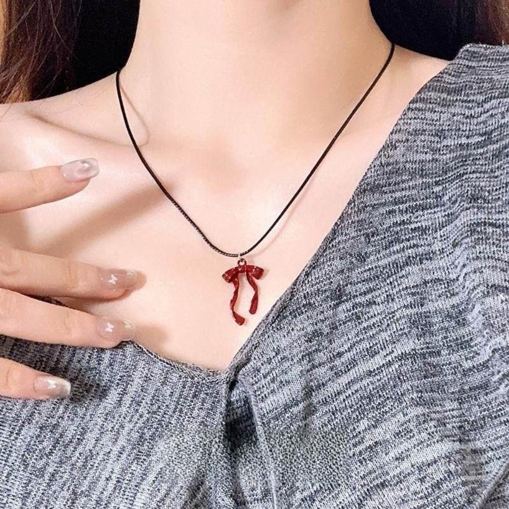 Cool Bowknot Pendant Necklace Sweet Clavicle Chain Creative Leather Rope Necklace  Y2K Party
