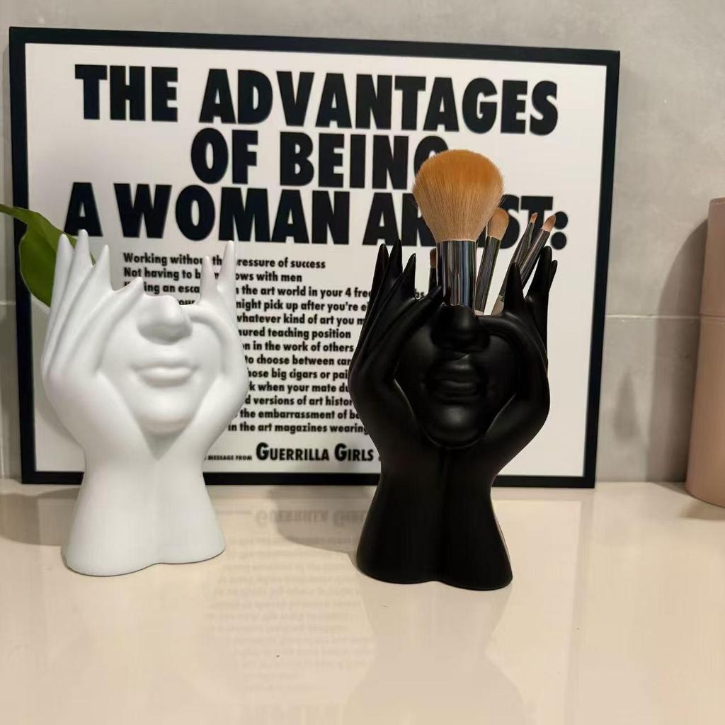 Nordic Face-Shaped Vase Ornament for Living Room Decor