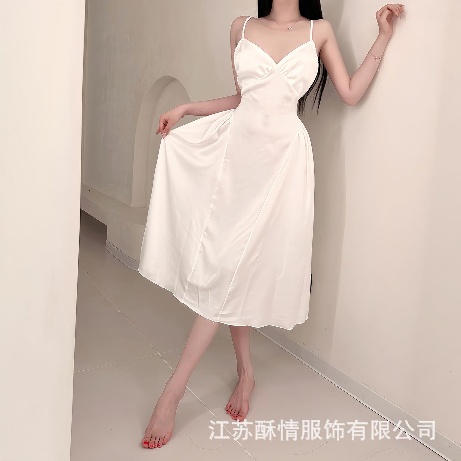 

Crispy and sexy long suspender skirt, a must-have in summer, hollowed-out lace-up on the back, low-necked fairy style home wear nightgown One size fits all (osfa) белый