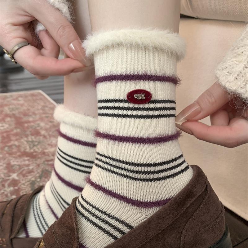 Striped Socks That Don'T Get Tired Of Wearing~ European Retro Mink Fleece Spliced Wool Socks, Foreign Style Versatile Mid-Leg Socks