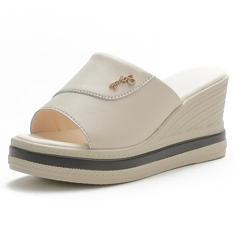 Trendy 7CM Heel Leather Women Casual Slipper Summer Outdoor Ladies Wedges Slipper Open Toe Women Slipper With Metal Decoration
