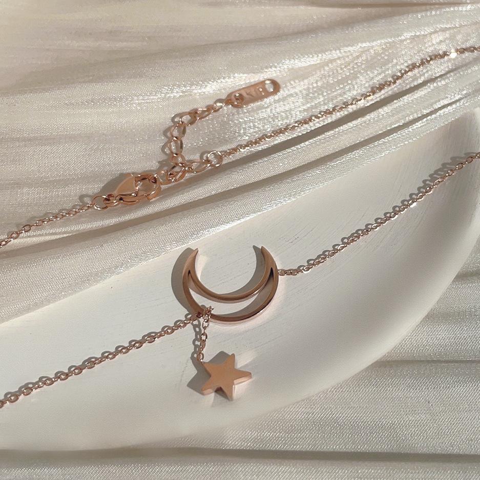 Star Moon Star Titanium Steel Necklace Women'S Autumn And Winter Sweater Chain Does Not Fade Sweet Simple Clavicle Chain