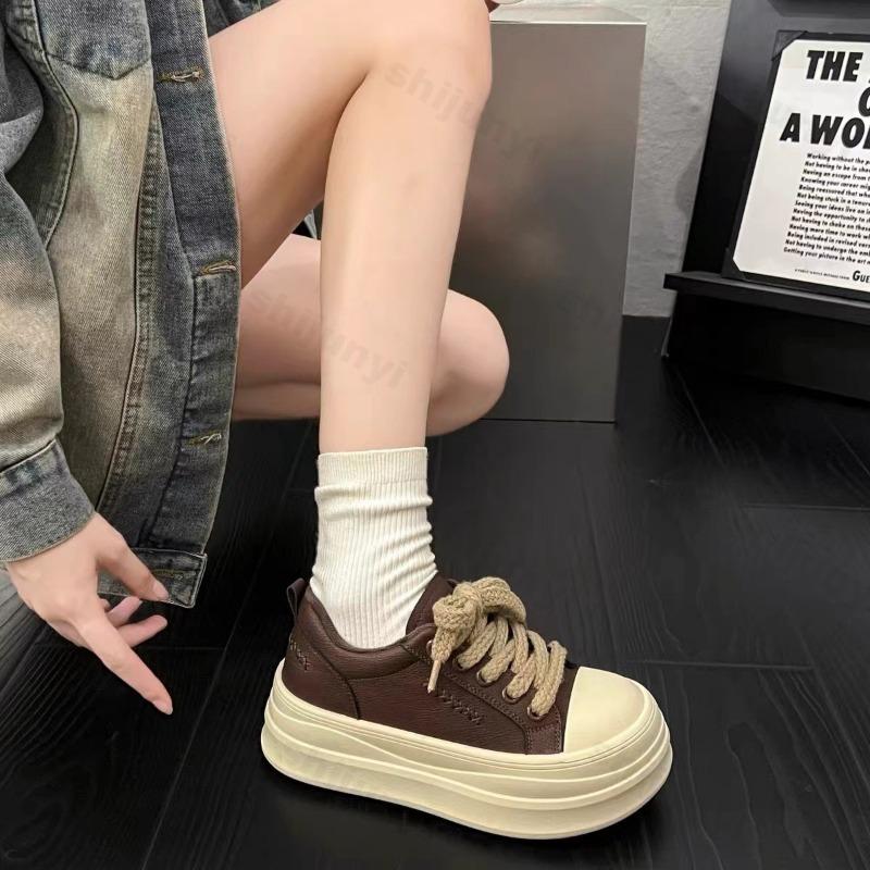 Autumn Women's Casual Sports Shoes 2026 Comfortable Anti Slip Outdoor Fashion Retro Platform Vulcanized Shoes Zapatos Mujer