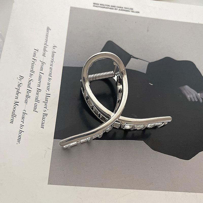 Large Metal Hair Claw Clip Fish Bone Irregular Hairpins Punk Style Silver Hair Claws Barrettes Women HairClips Hair Accessories