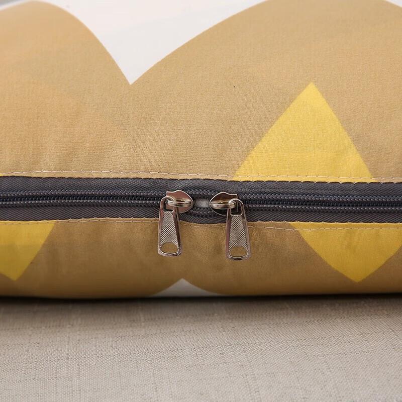 Multifunctional Soy Fiber Pillow Quilt