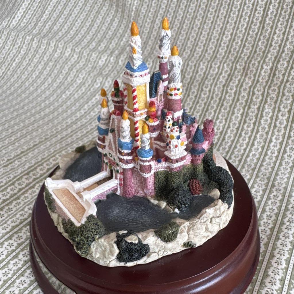 [USED] Disney Word 25th Anniversary Cake Decoration Castle Figure Miniature