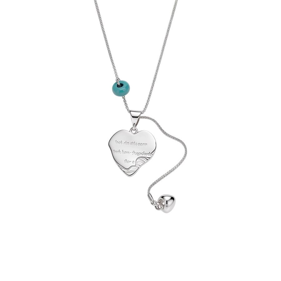 Elegant Resin Heart Letter Pendant Necklace – Fashionable Sweater Chain Accessory for Women