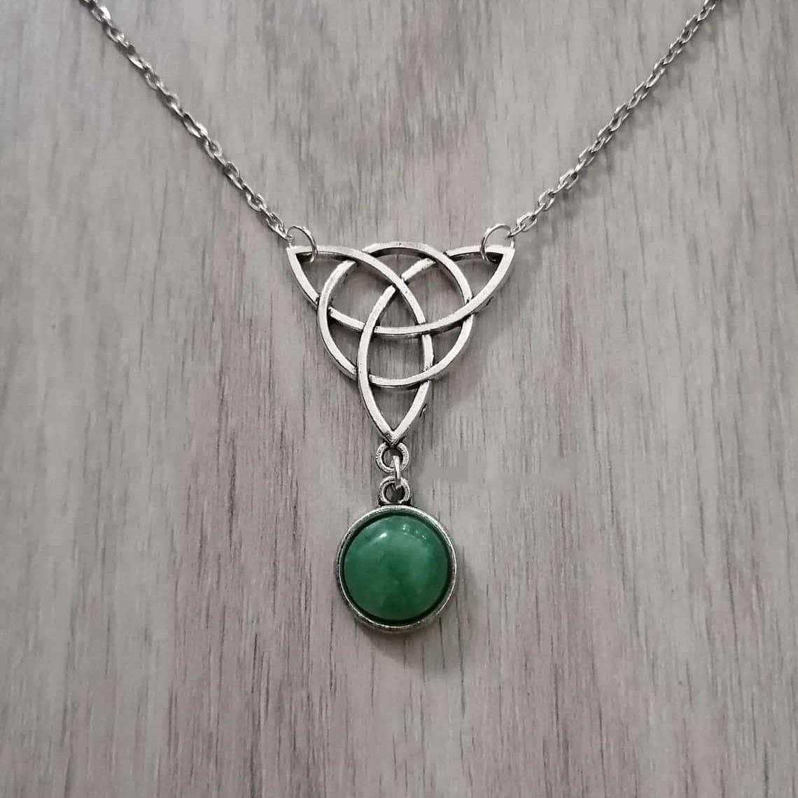 

Gothic Sliver Color Hollow Out Celtic Knot Natural Stone Pendant Necklace for Women Men Halloween Party Pagan Witchcraft Jewelry