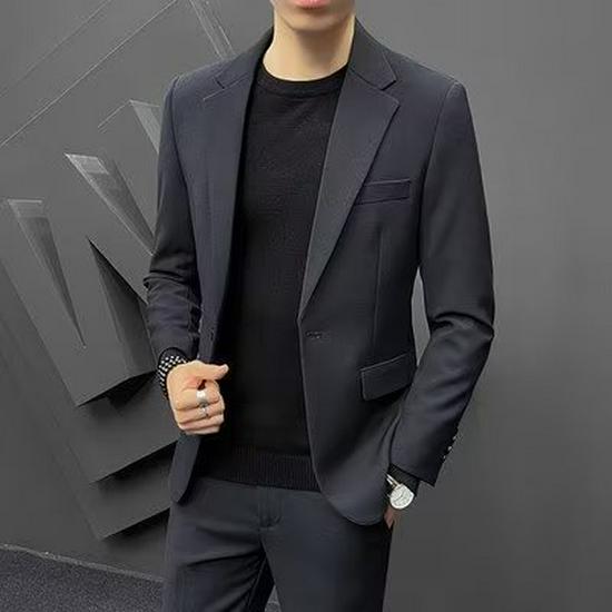 Men's 2024 Autumn/Winter Hong Kong Style Slim Fit Business Suit Jacket for Weddings and Formal Occasions.