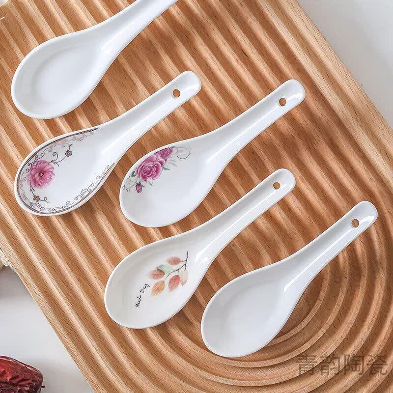 Qiwei Pure White Ceramic Soup Spoon