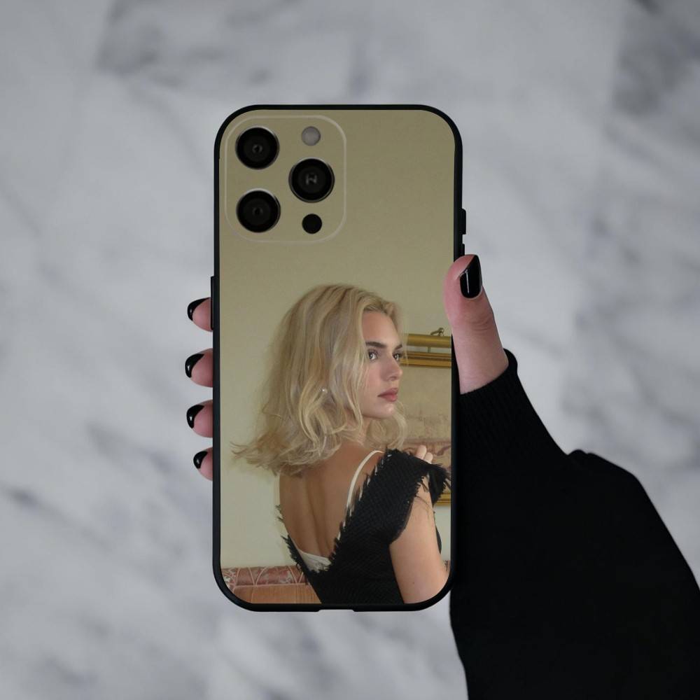 Model K-Kendall Nicole J-Jenner Phone Case For iPhone 17pro,16,15,14,13,12,11 Plus,Pro Max,XS,Soft Silicone Black Cover iPhone16