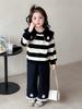 Dívčí pruhovaná mikina s lodičkovým výstřihem a sada kalhot s puntíky - Móda jaro/podzim 2025 pro malé/střední děti