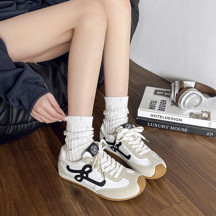 

[Armano] strawberry powder color scheme 2025 spring and autumn new thick-soled versatile rest breathable sports shoes women s board shoes 35