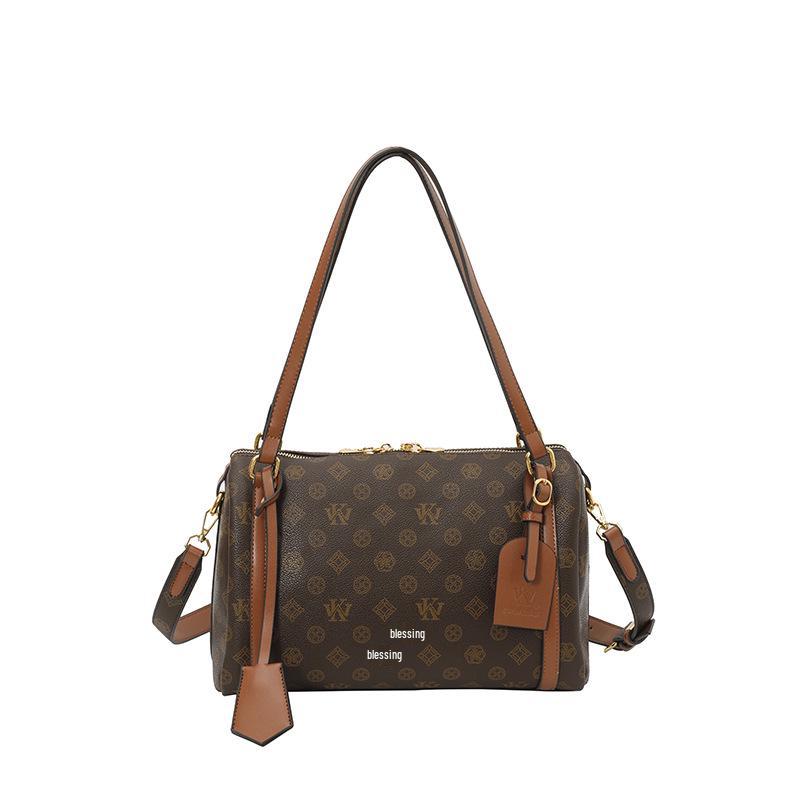 

Женская монограммная сумка Boston - Классический ретро аксессуар для ношения на плече и через плечо коричневый