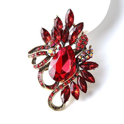 Fashionable Delicate Creative Personalized Colorful Crystal Glass Brooch Corsage Women 'S Clothing Accessories