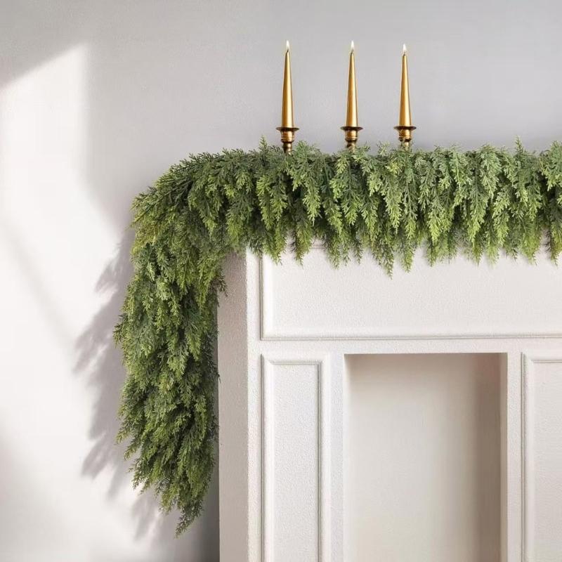 Luxurious Artificial Pine Wreath Bendable Wire Branch Realistic Texture For Fireplaces Mirror Tabletop Christmas Decors