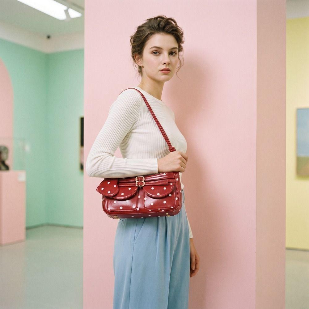 Schnalle Gepunktete Umhängetasche Herzanhänger Crossbody-Tasche Individuelle Quadratische Achseltasche Pendeln