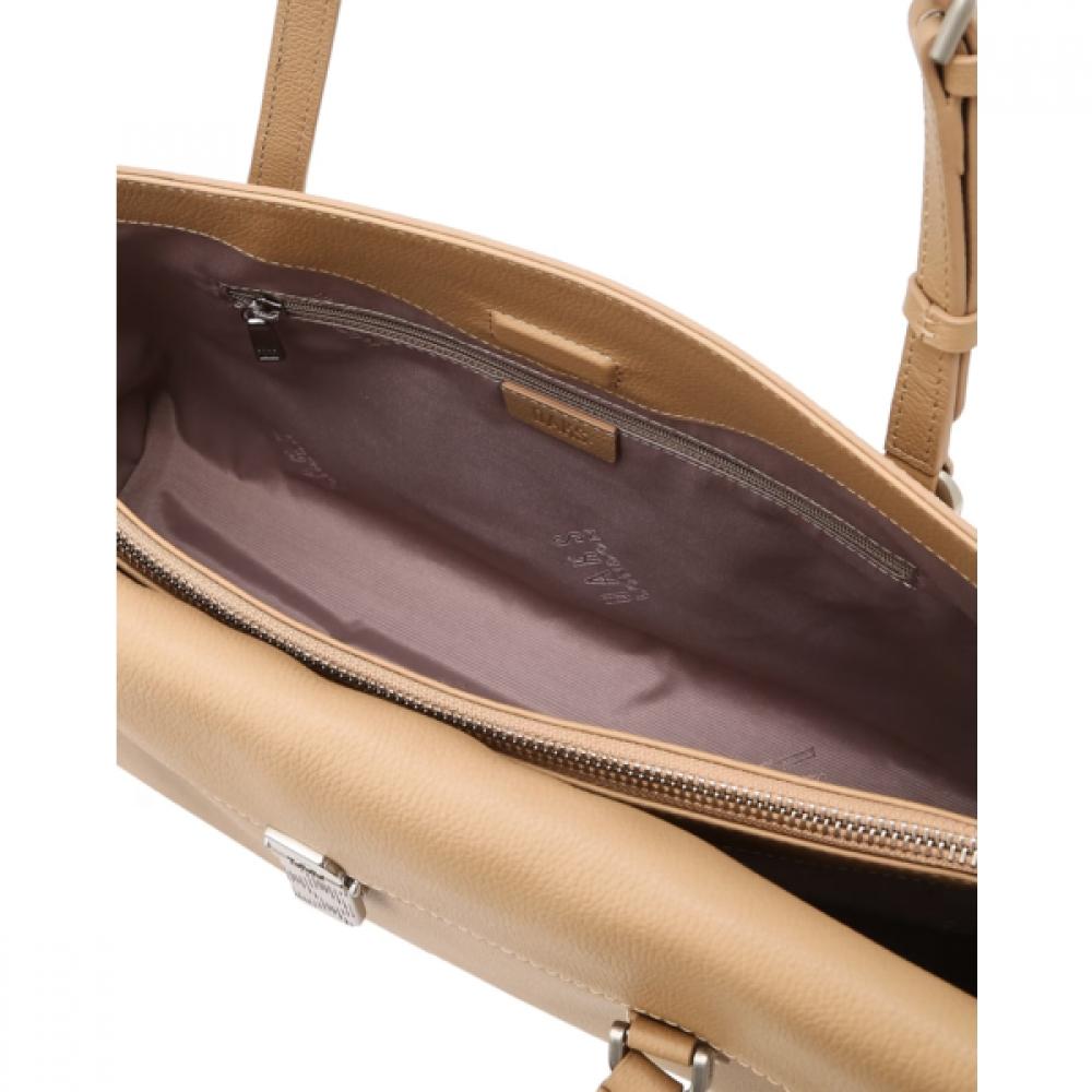 Daks Cla Brown Buckle Decoration Cowhide Shoulder Bag Dcba6f151i2