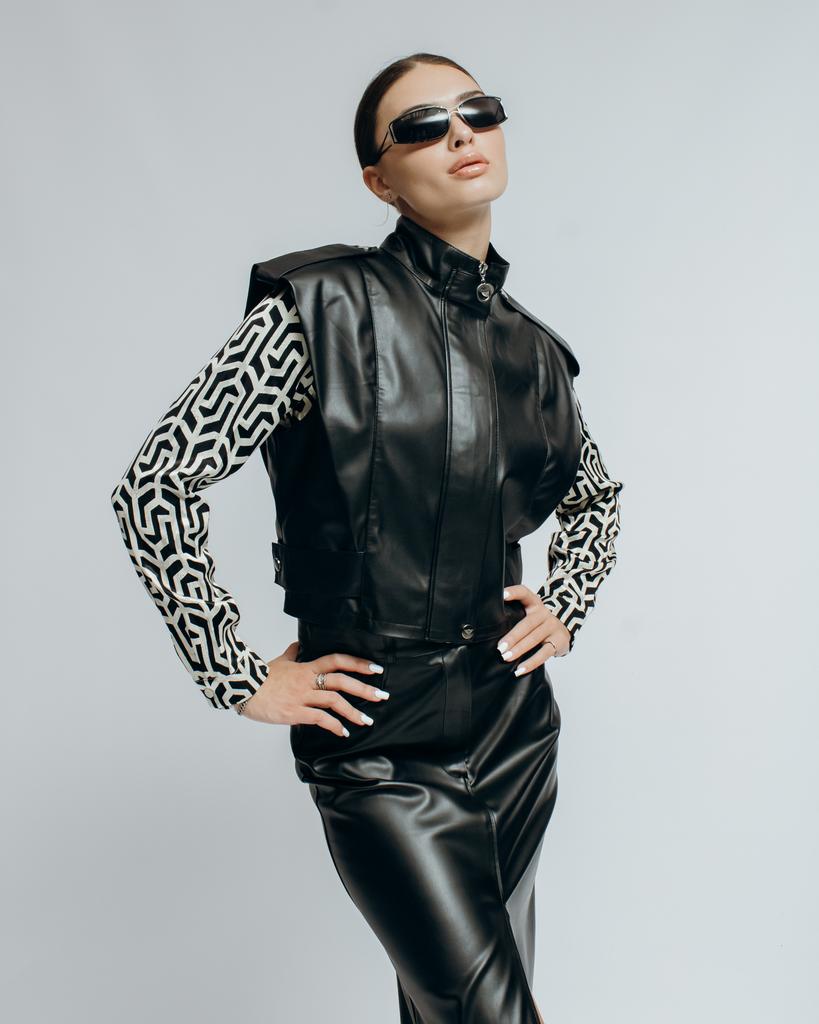 Leather Vest Red Exp. 4193 36 Black