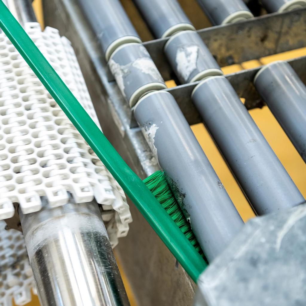 Cleaning Gaps and Stubborn Dirt Vikan Ultra Slim Brush 4197 [HACCP Compliant]