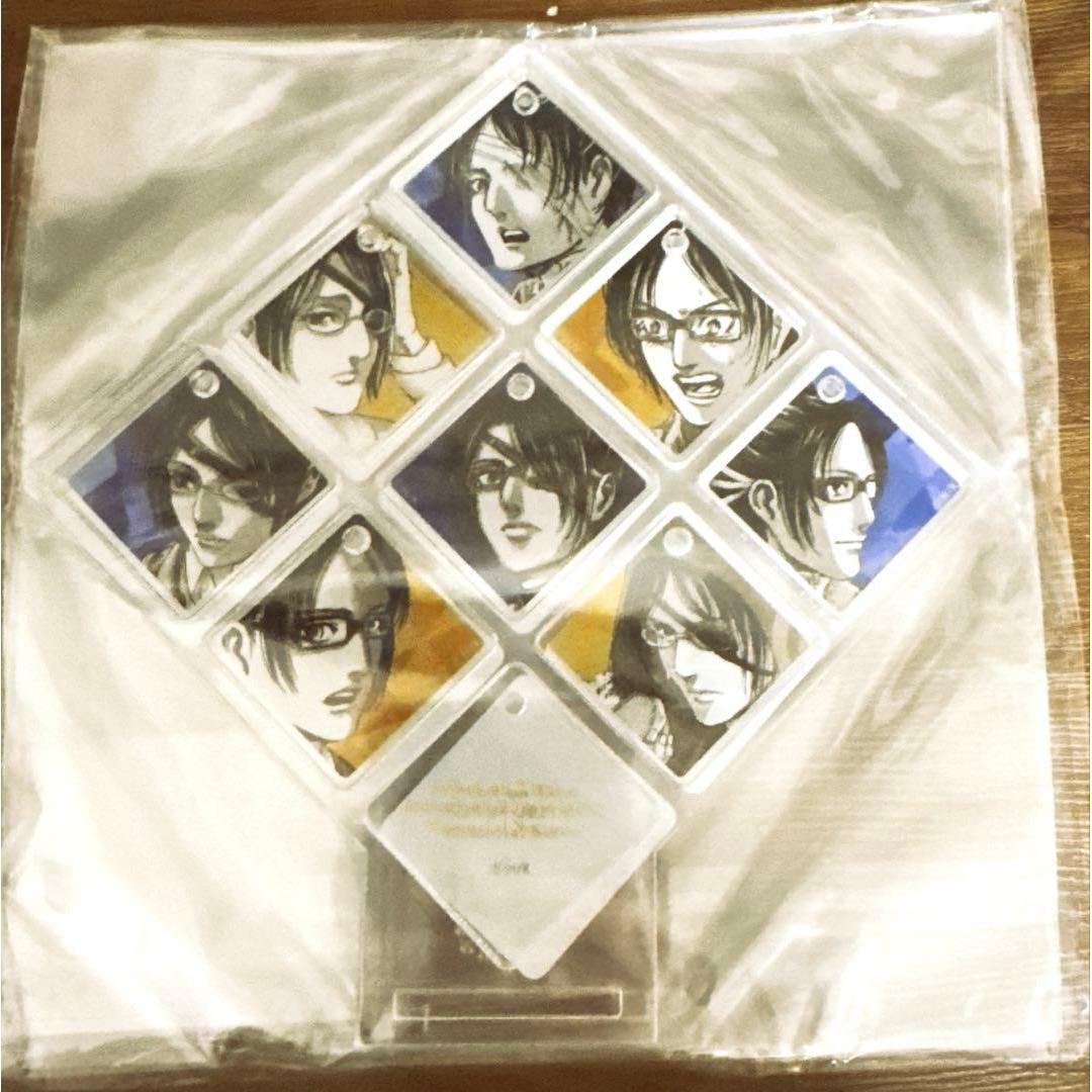 Used Attack on Titan Hanji Titan Wars Anique Acrylic Collection