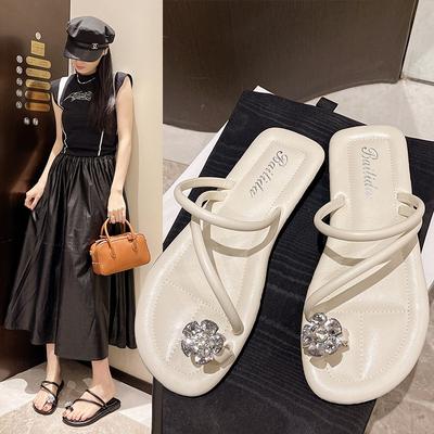 Damenschuhe – Sandalen