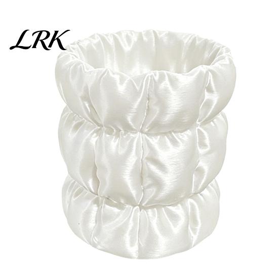 Office Desk Pen Holder Macaron Color Holder, Cloud Pleat Design Pencil Dressing Table Storage Soft Satin Compact Desktop Organizer for Pens