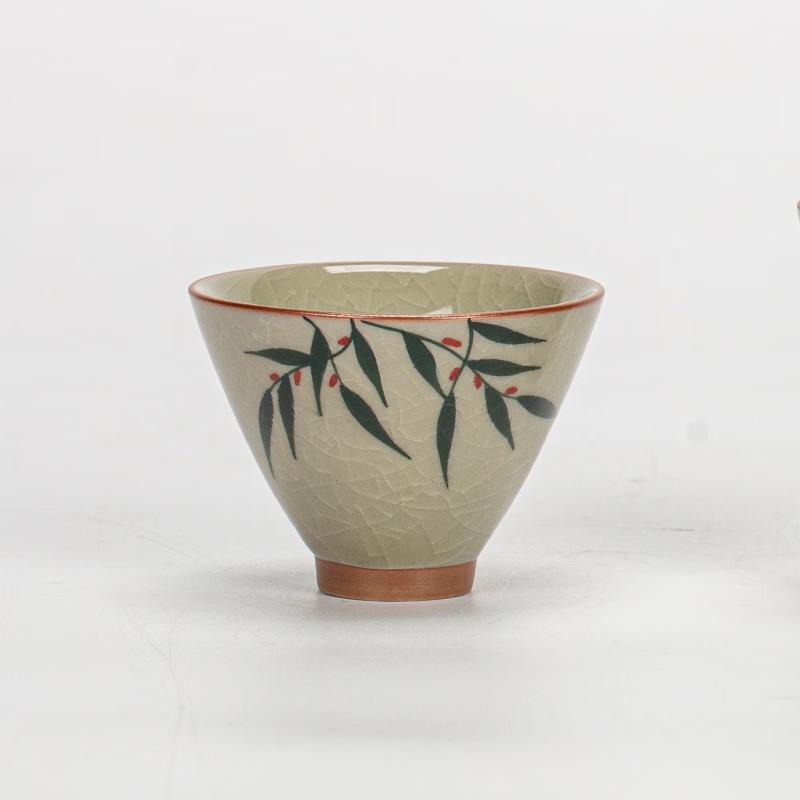 Ge Kiln Hand-Painted Ceramic Tea Cup