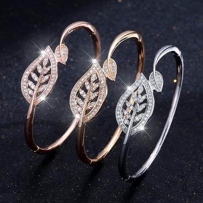 Accessories, Fashionable, High-end, Luxury Leaf Bracelets, Women’s Gifts, Temperament and Versatile Hand Accessories