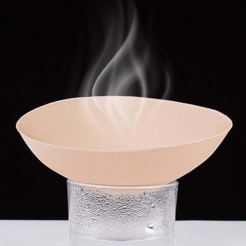 Dámský top s obepnutím hrudníku ve větších velikostech, spodní prádlo typu boob tube, krásná záda a odhalená ramena, dámské intimní prádlo