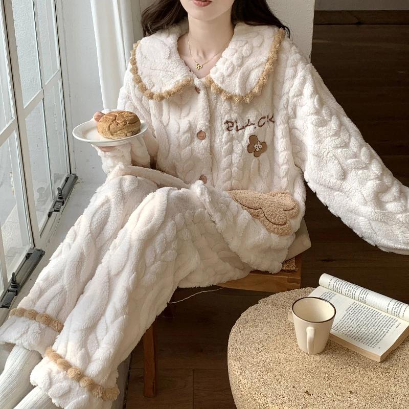 Pijama Dama Invierno Grueso Terciopelo Coral Dulce y Encantador Cuello Muñeca Trigo Estilo Cárdigan Viento Princesa Ropa de Casa Se Puede Usar