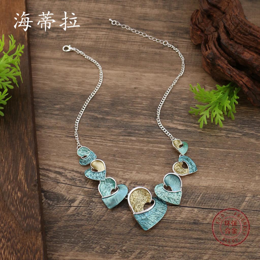 Emaliowany pusty naszyjnik w kształcie serca, wysokiej klasy damski przesadzony wszechstronny stopowy łańcuszek na szyję w kształcie serca