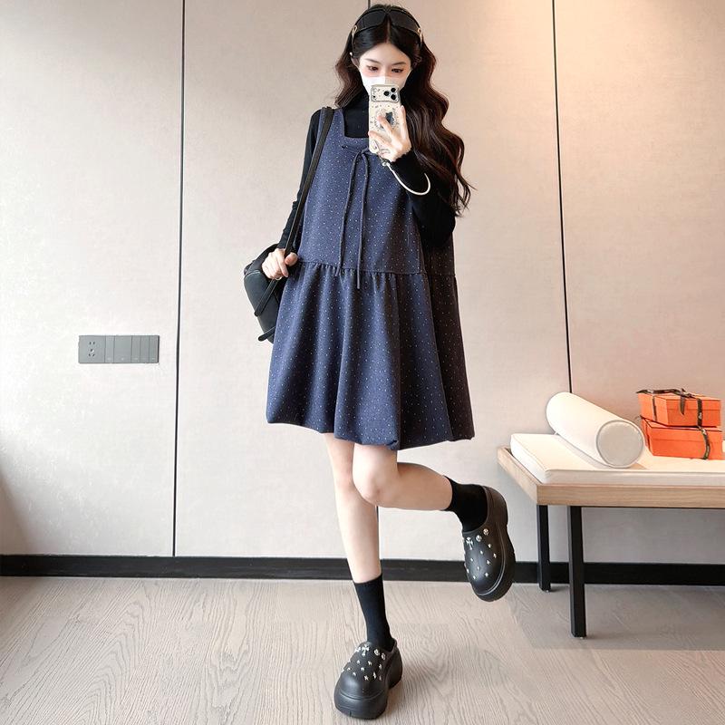 

2025 Stylish Maternity Winter Dress Set: Age-Reducing Loose Petite Skirt Two-Piece for Autumn/Winter Medium