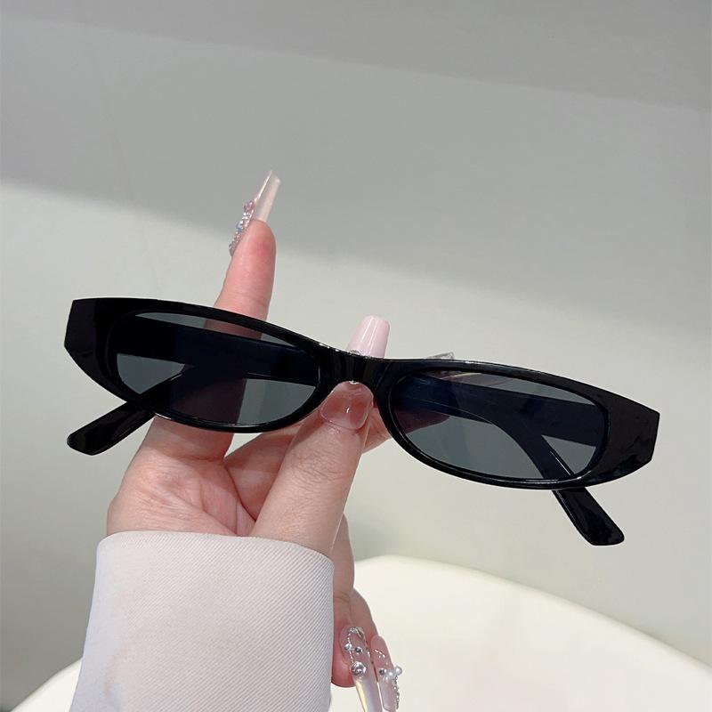 Classic Vintage Small Frame Sunglasses Women For Men Luxury Brand Design Sun Glasses Punk Popular Hip Hop Oval Shades Uv400