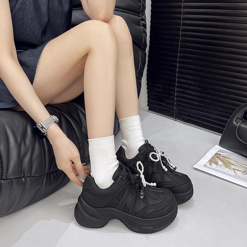 

European station platform dad shoes women s 2025 summer new breathable mesh pearl lace-up heightening casual sports shoes 35 чёрный