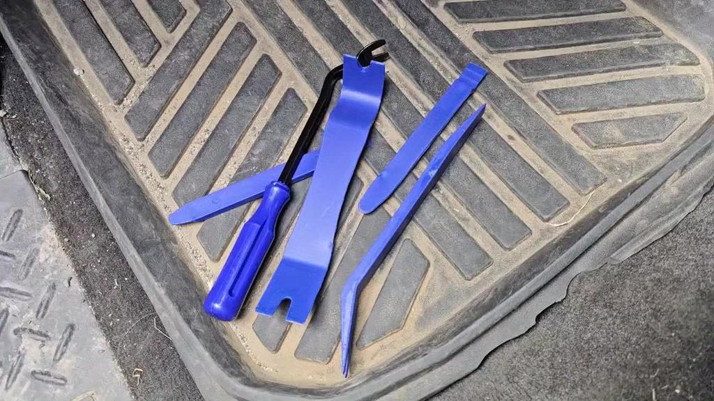 Car Hand Tool Set: Car Disassembly Tool Kit, Stereo Repair Tool, DVD Repair Tool, Dashboard Removal Tool, Interior Plastic Trim Panel