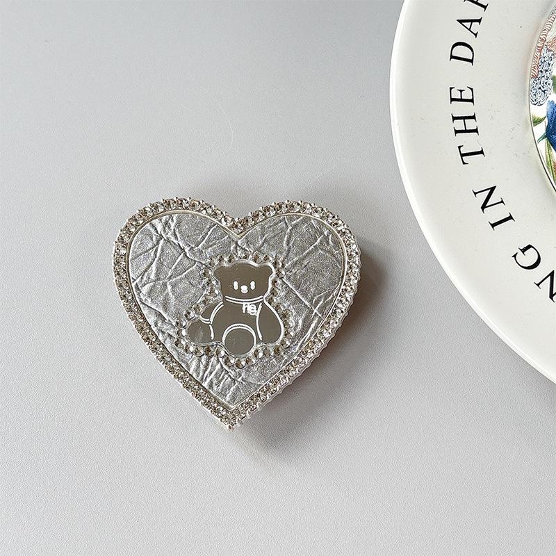 Magnetic Retractable Phone Holder with Heart Mirror and Bear Design