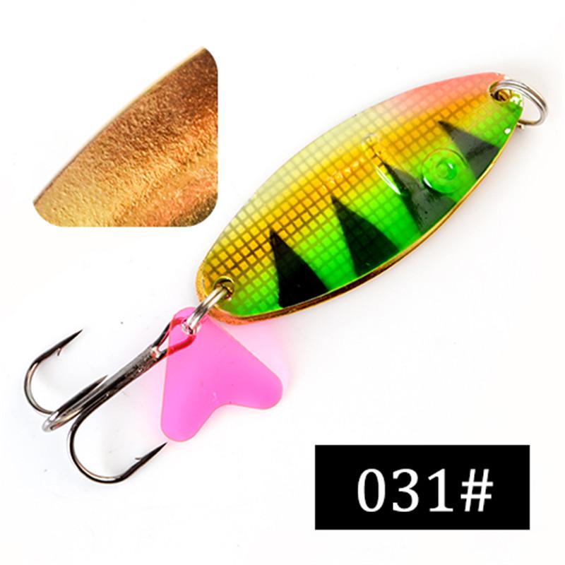 1 stykke langkast bionisk spinnerbait med 2 paljetter - Perfekt for ferskvanns- og saltvannsfiske - Forbedre fangsten din med bionisk teknologi!