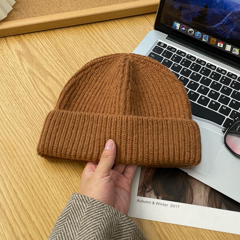 Knitted hat men's autumn and winter big head circumference light board wool hat, ear protection, warm cold hat, retro ruffian melon fur hat women