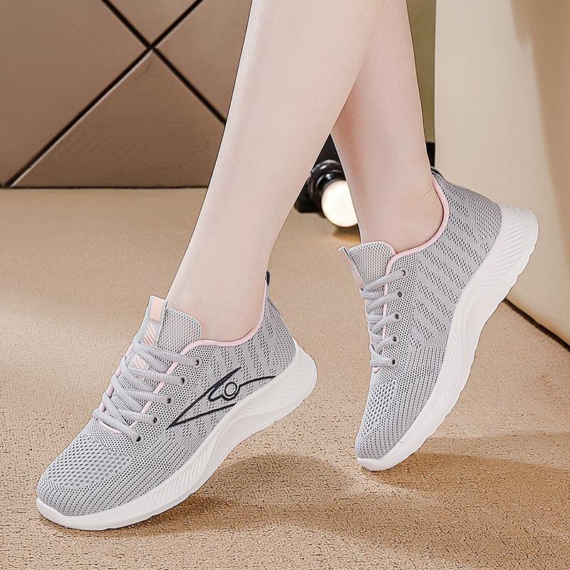 2026 summer new breathable fly-woven sports shoes women's versatile fly-woven mesh flat bottom lightweight hollow running shoes women