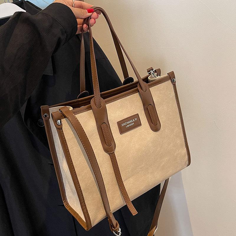 Autumn and Winter Simple Contrasting Colors Large-capacity High-end Tote Bag New Versatile Commuter Style Messenger Shoulder Bag