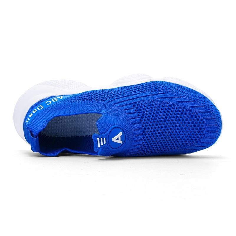 New Children Casual Shoes Breathable Knit Sneakers for Kids Slip Ons Running Shoes Boys Lightweight Comfortable Walking Shoes