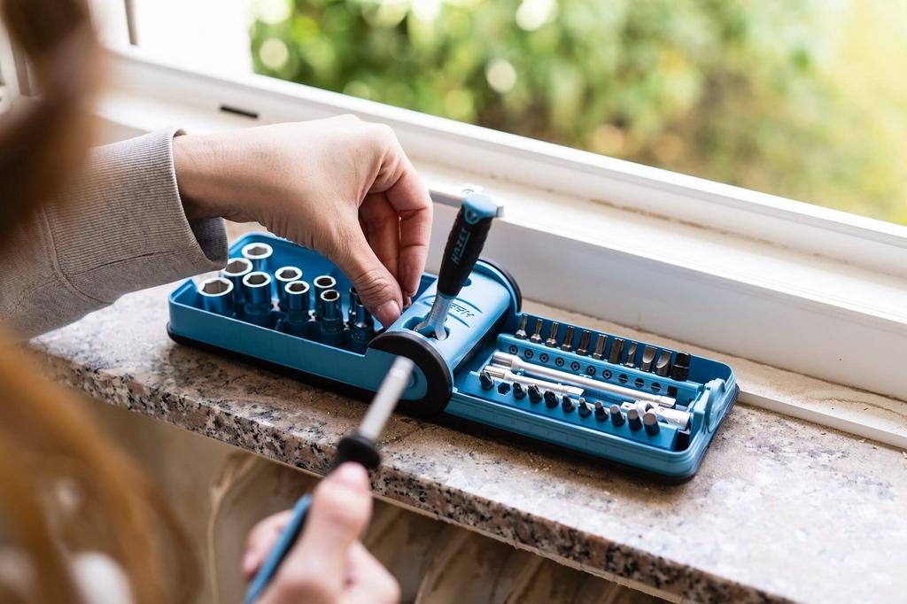 HAZET Smart Case Socket Wrench 10 Hex Sockets 21 Bits Ratchet Chrome Plated Professional Tool Set with Compact for Imported in 856-1HP Set, 38-piece,