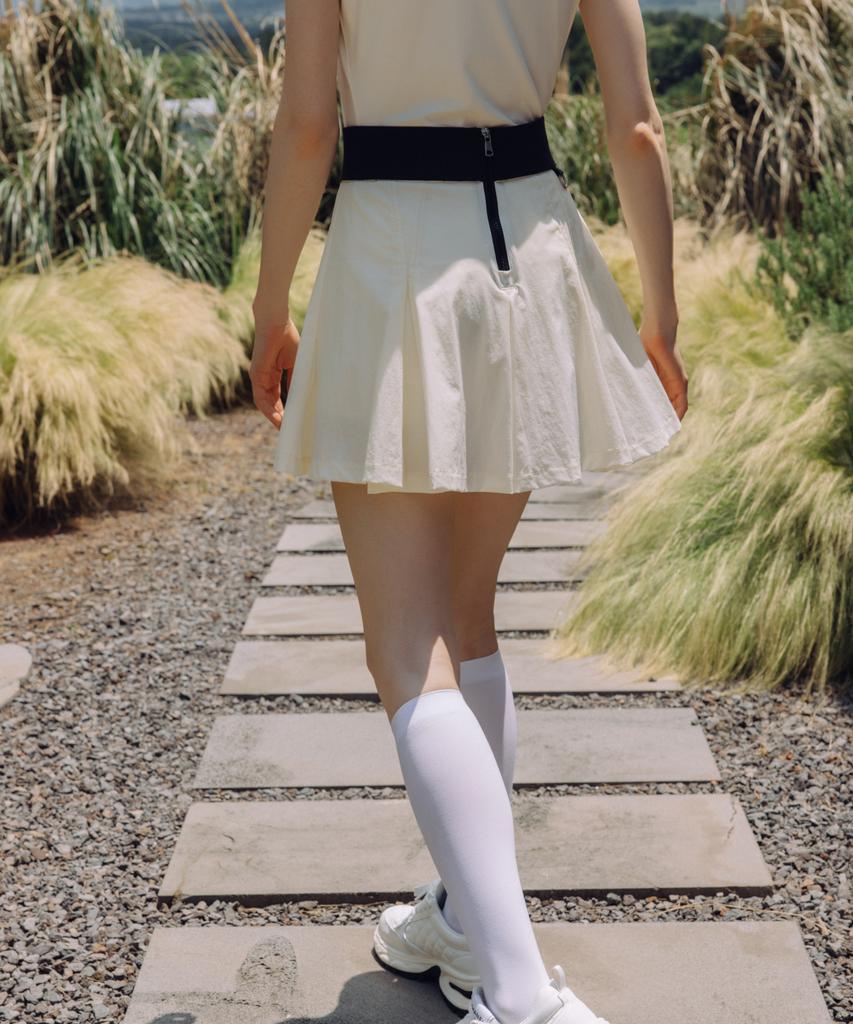 OBER GOLF Air Move Pleated Skirt (Cream)