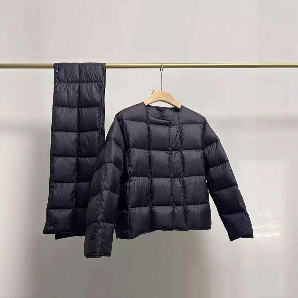 Winter New Down Jacket Women's Short White Duck Down Removable Scarf Puff Checkered Jacket