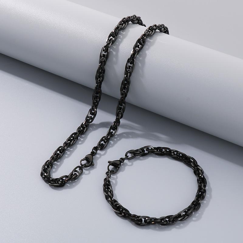 Commuter Plain Chain, Trendy Nightclub Multi-Size Plain Weave Twist Chain, Titanium Steel Men'S And Women'S Necklace.
