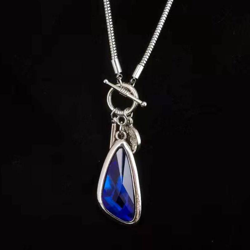 

Geometric Pendant Necklace one-size