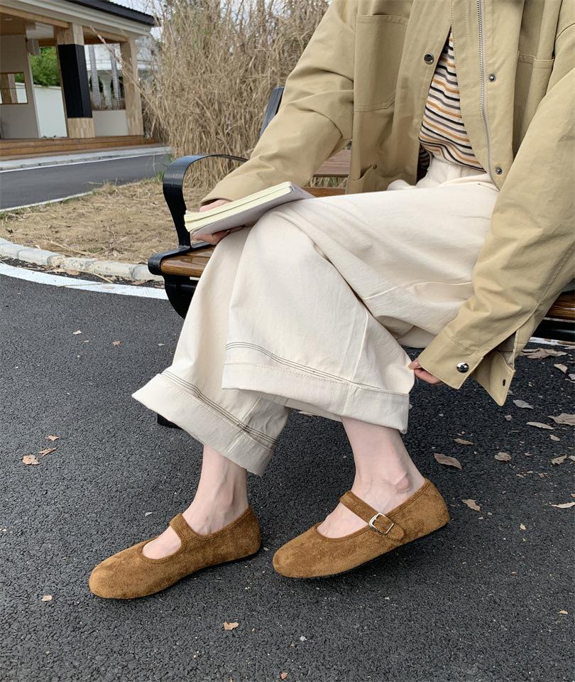 

2025 spring new French Mary Jane flat-soled single shoes women s shoes with round head and shallow mouth 39 светло-коричневого